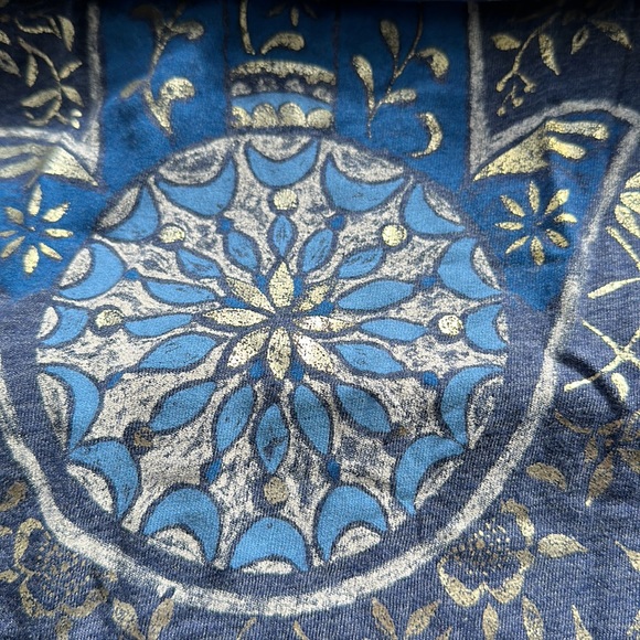 Lucky Brand blue and Gold Henna Tee EUC Si… - Picture 10 of 10